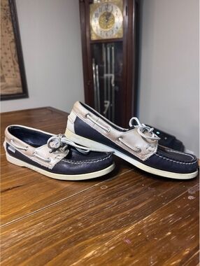 Sebago Docksides Women’s 8M Navy Gold Leather Boat Shoes Moc Toe Loafers